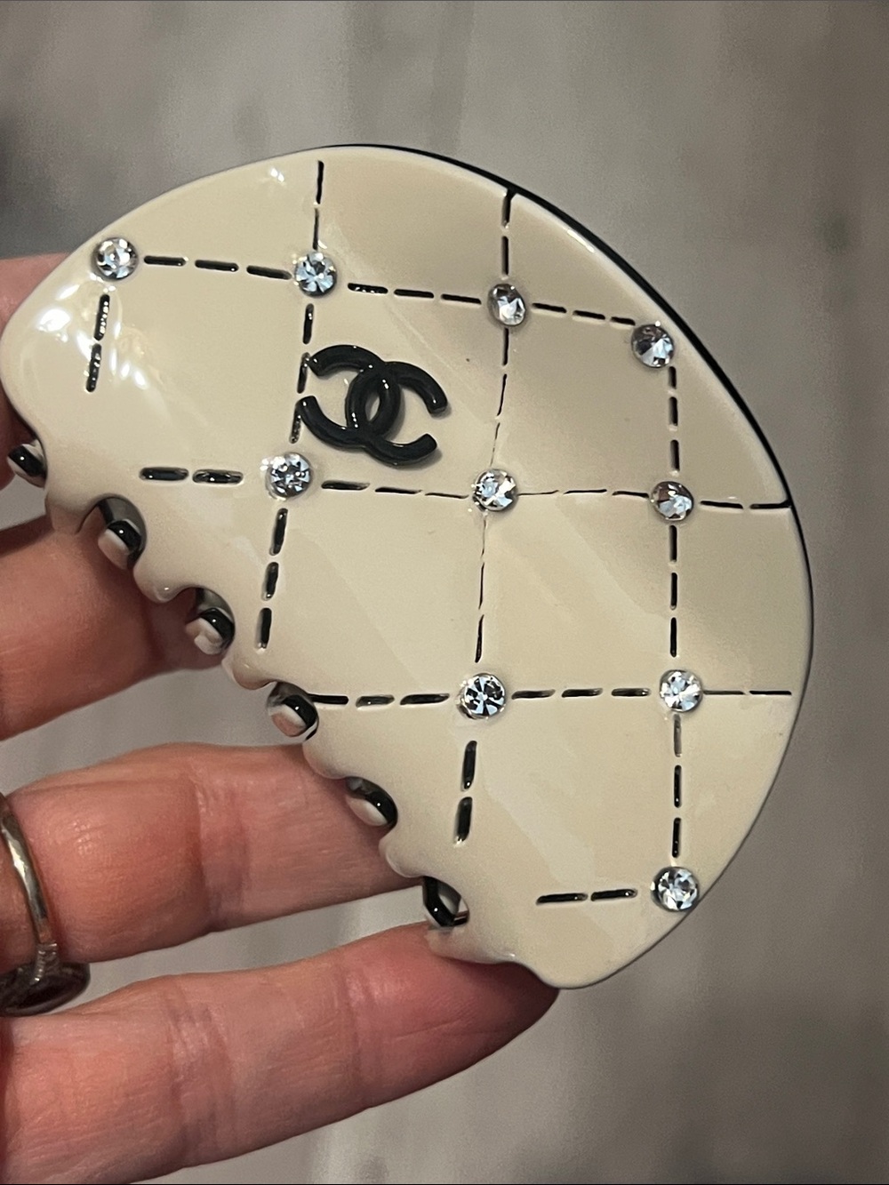 Cream Quilted Resin Hair Clip with Crystal Accents